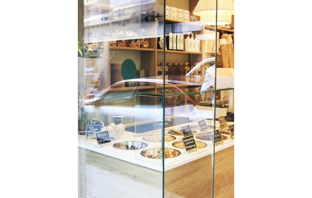 Traspaso - Tienda Alimentacion  -
Castelldefels