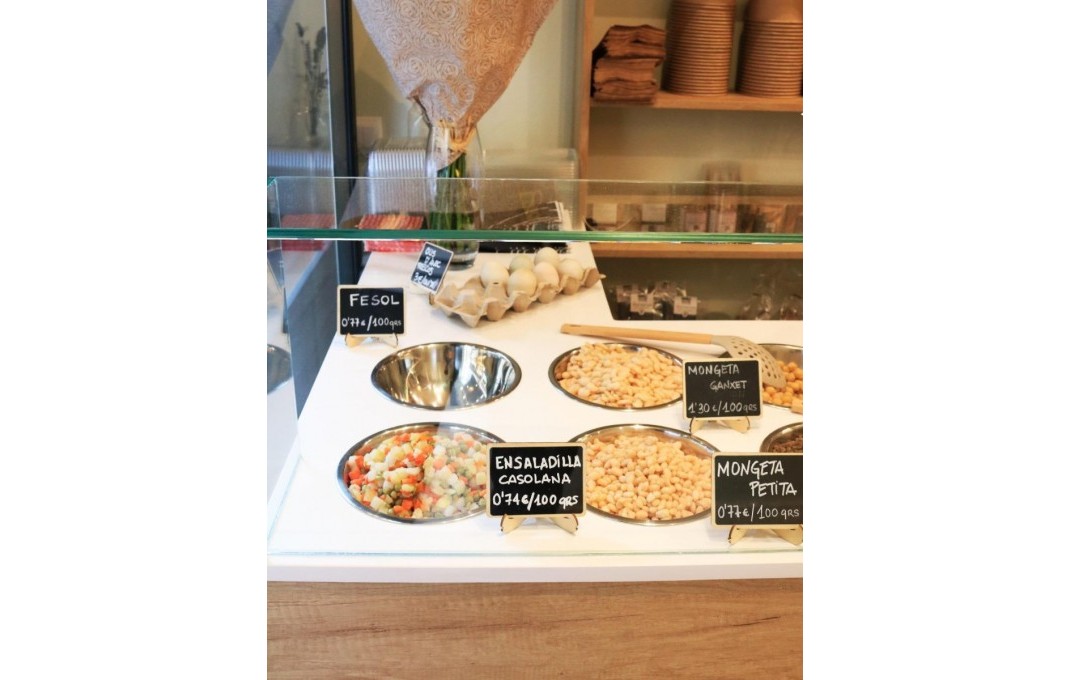 Traspaso - Tienda Alimentacion  -
Castelldefels
