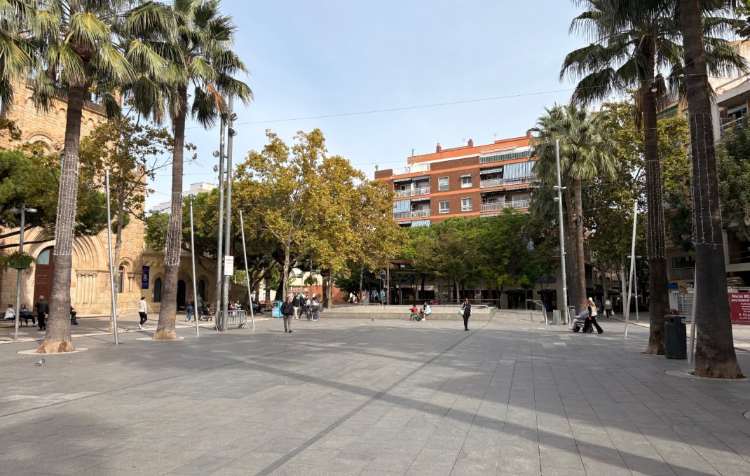Traspaso - Tienda Alimentacion  -
Castelldefels