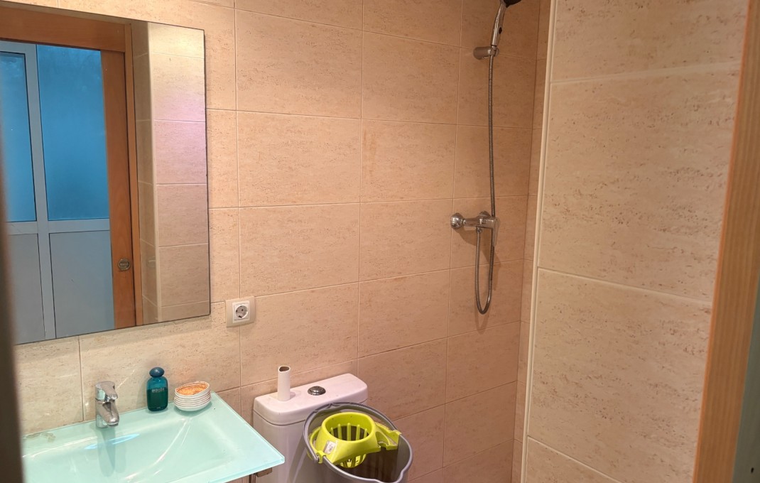 Venta - Local comercial -
Sant Boi de Llobregat