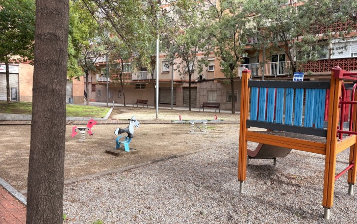 Venta - Local comercial -
Sant Boi de Llobregat