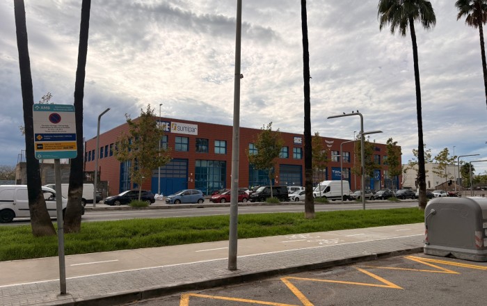 Venta - Local comercial -
Sant Boi de Llobregat