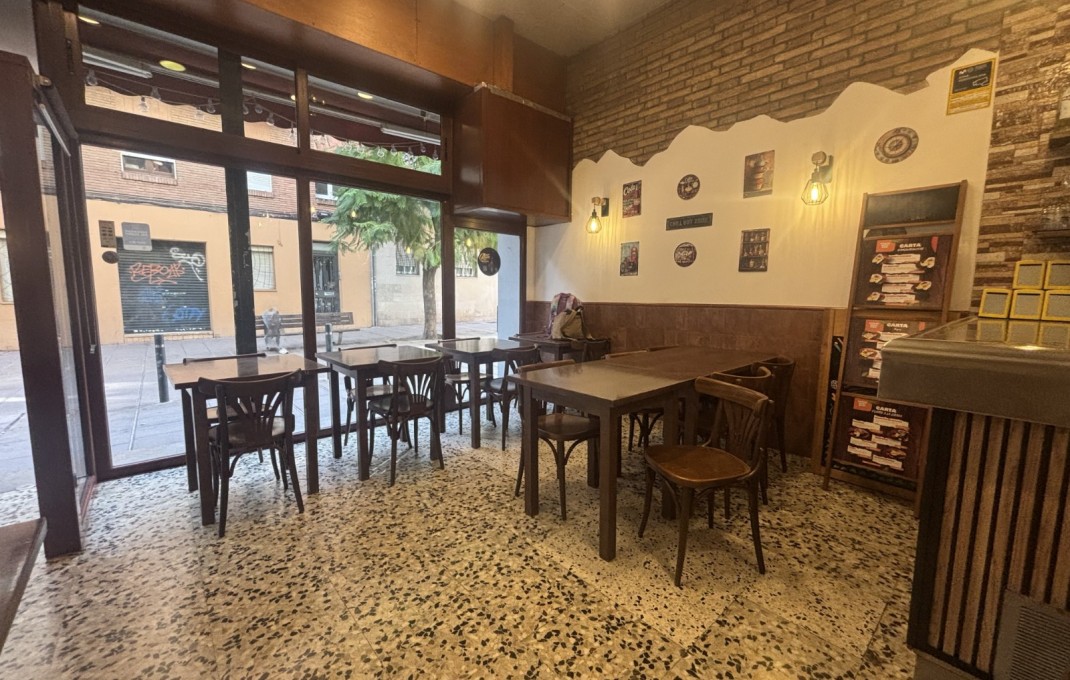 Traspaso - Bar Restaurante -
Barcelona - Nou Barris