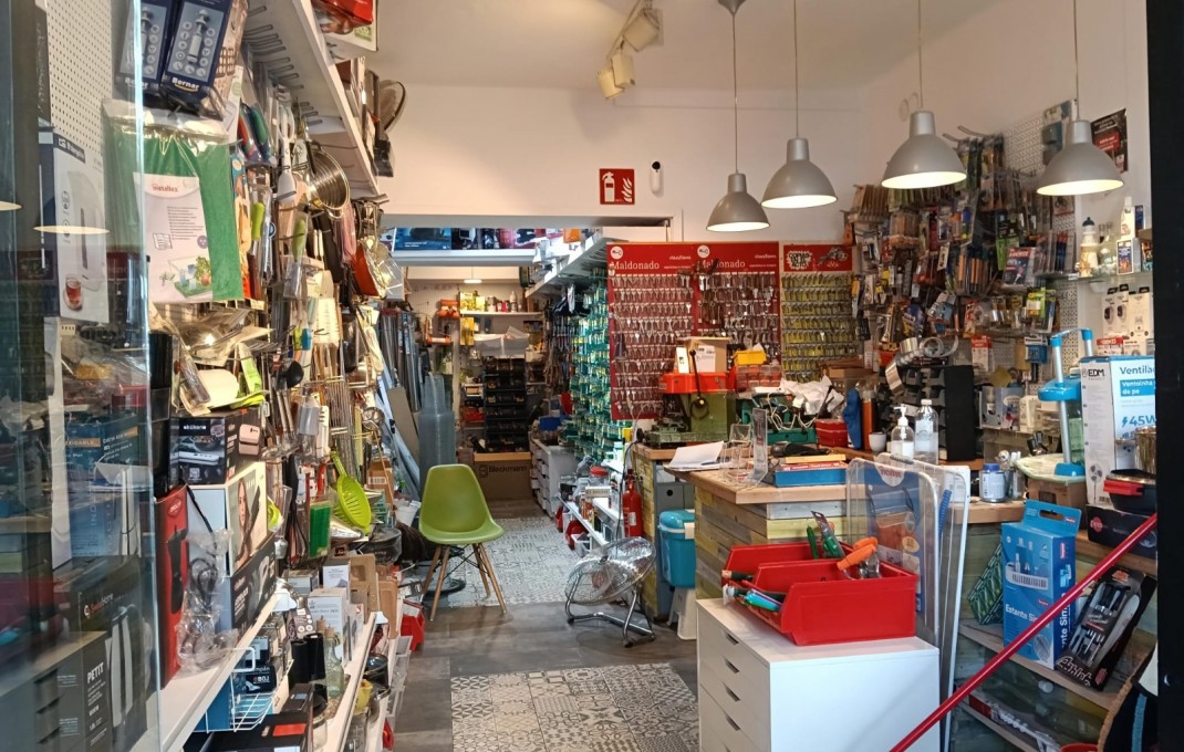 Traspaso - Tiendas -
Barcelona - Eixample