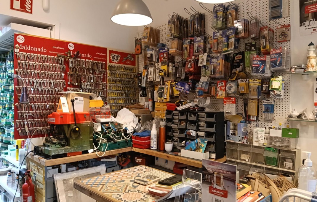 Traspaso - Tiendas -
Barcelona - Eixample
