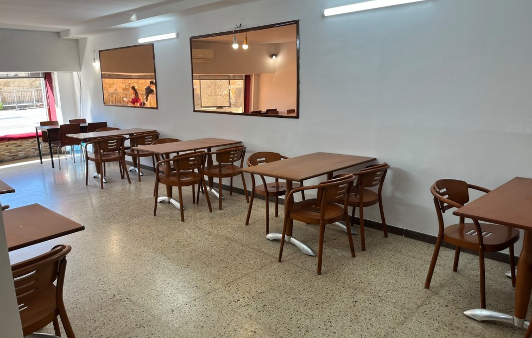 Traspaso - Bar Restaurante -
L'Hospitalet de Llobregat - La Torrasa