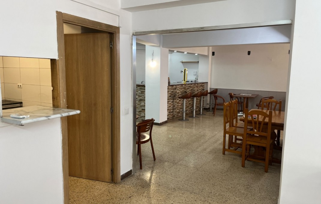 Traspaso - Bar Restaurante -
L'Hospitalet de Llobregat - La Torrasa