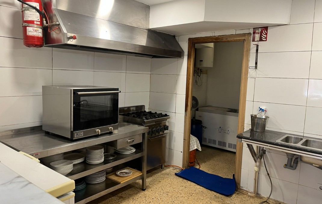 Traspaso - Bar Restaurante -
L'Hospitalet de Llobregat - La Torrasa