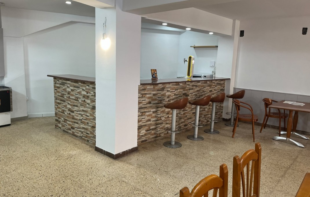 Traspaso - Bar Restaurante -
L'Hospitalet de Llobregat - La Torrasa