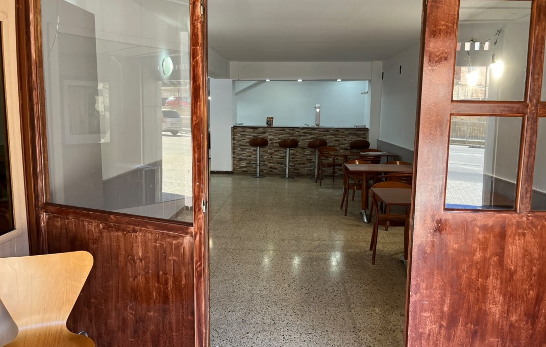 Traspaso - Bar Restaurante -
L'Hospitalet de Llobregat - La Torrasa