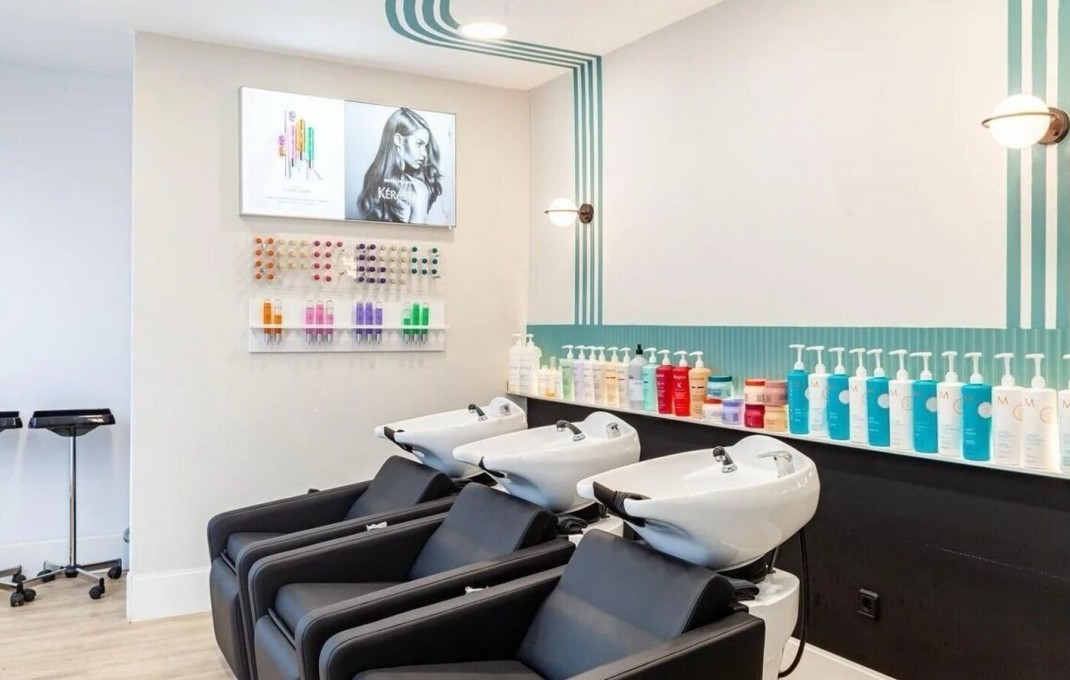 Traspaso - Peluquerias y Estetica -
Barcelona - Les corts