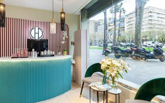 Traspaso - Peluquerias y Estetica -
Barcelona - Les corts