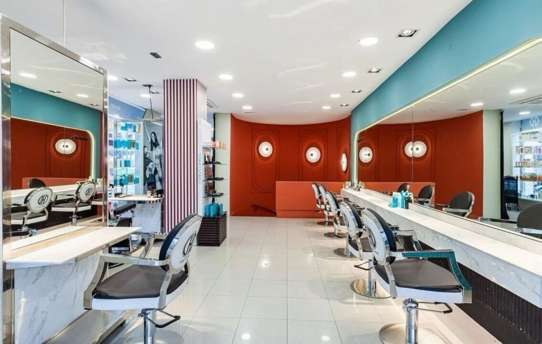Traspaso - Peluquerias y Estetica -
Barcelona - Les corts