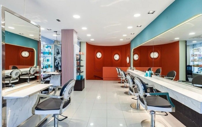 Traspaso - Peluquerias y Estetica -
Barcelona - Les corts