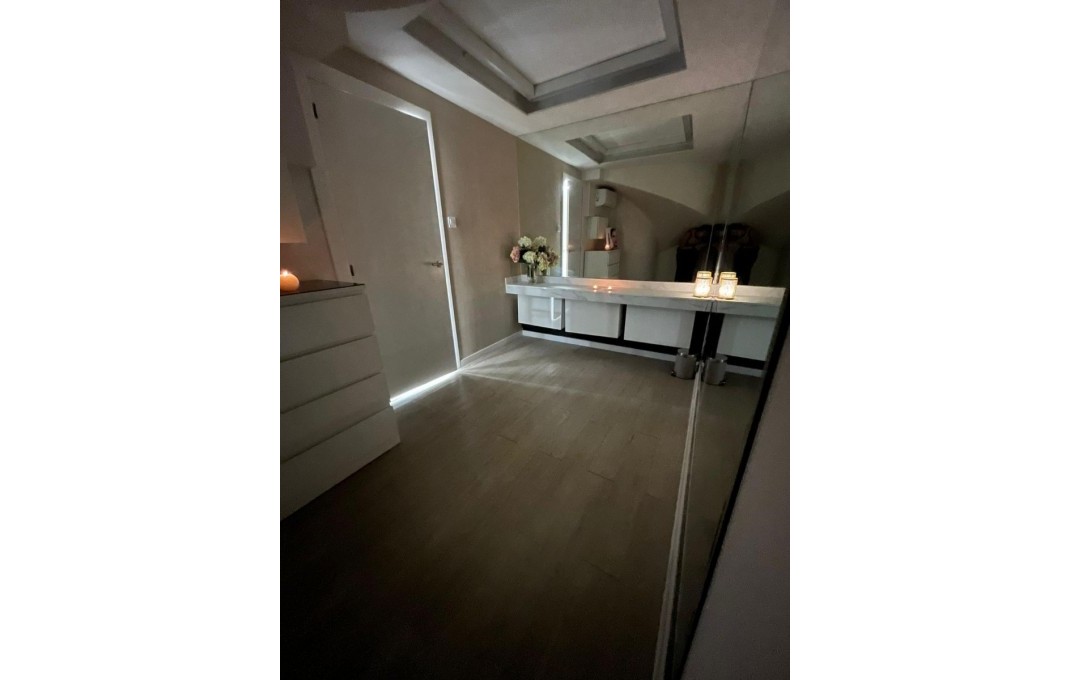 Traspaso - Peluquerias y Estetica -
Barcelona - Les corts