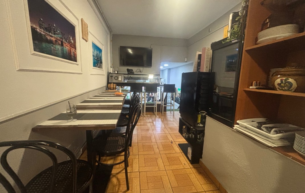 Traspaso - Bar Restaurante -
Barcelona - Les corts