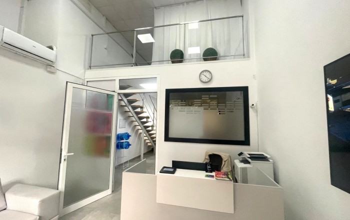 Venta en rentabilidad - Local comercial -
Barcelona - Sant Martí
