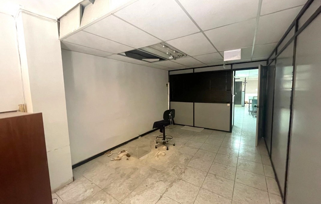Venta - Local comercial -
Barcelona - Sant Martí