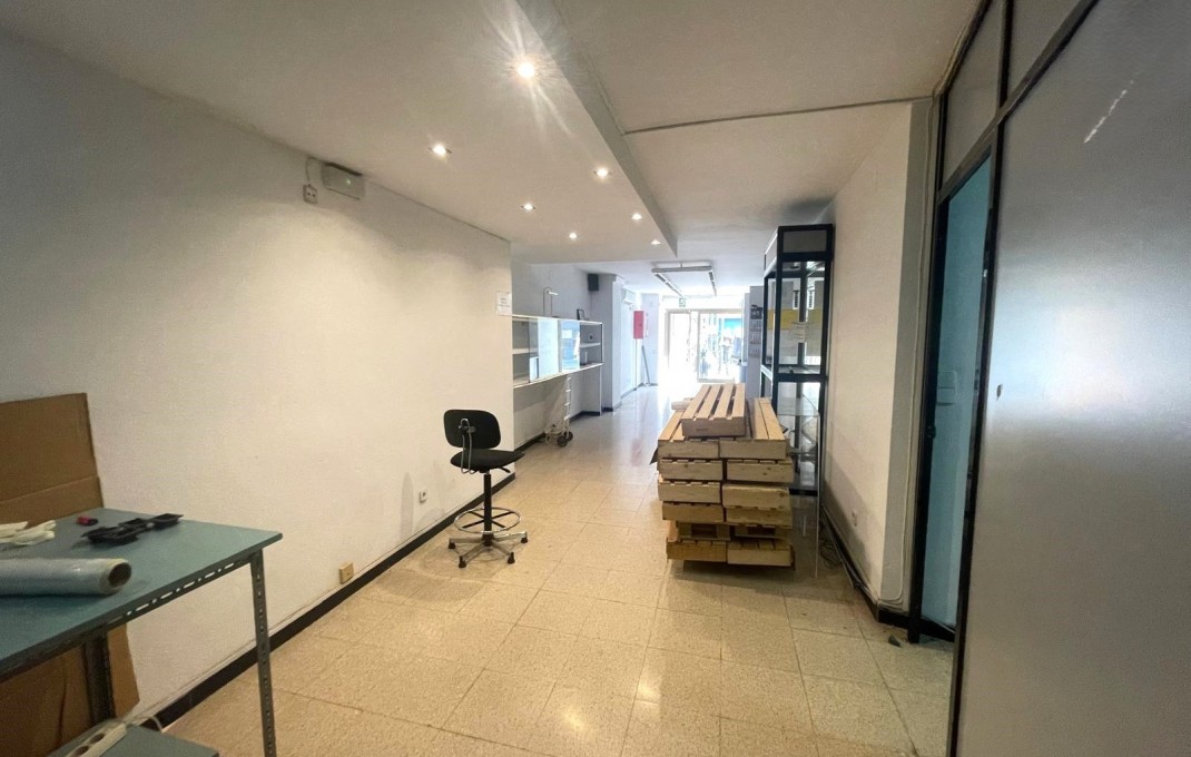 Venta - Local comercial -
Barcelona - Sant Martí