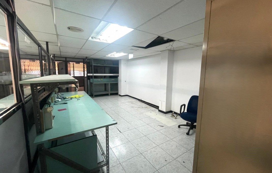 Venta - Local comercial -
Barcelona - Sant Martí