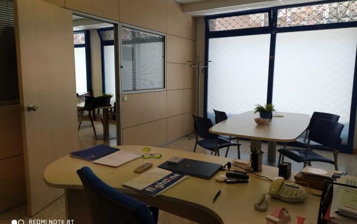 Venta - Local comercial -
Barcelona - Sants