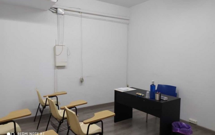 Venta - Local comercial -
Barcelona - Sants