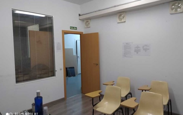 Venta - Local comercial -
Barcelona - Sants
