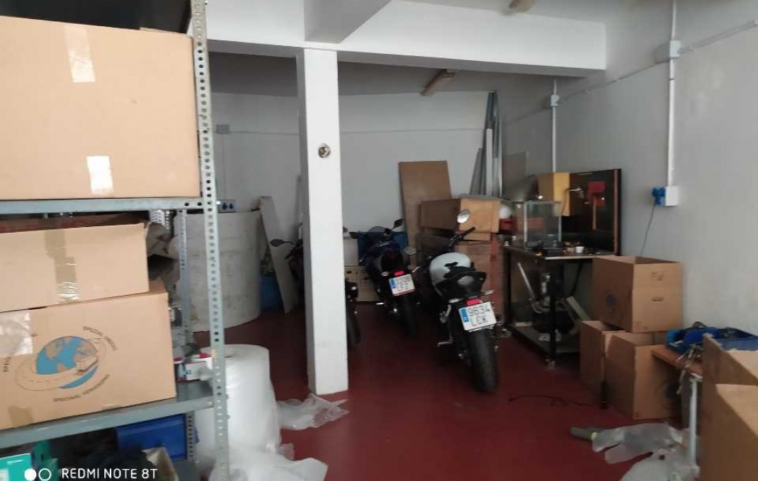 Venta - Local comercial -
Barcelona - Sants