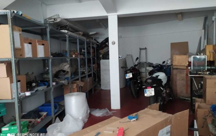 Venta - Local comercial -
Barcelona - Sants