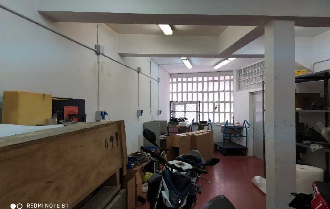 Venta - Local comercial -
Barcelona - Sants
