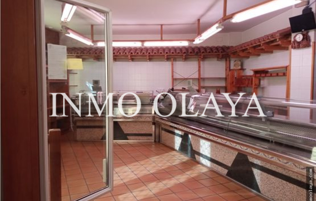 Revente - Local comercial -
Rubí