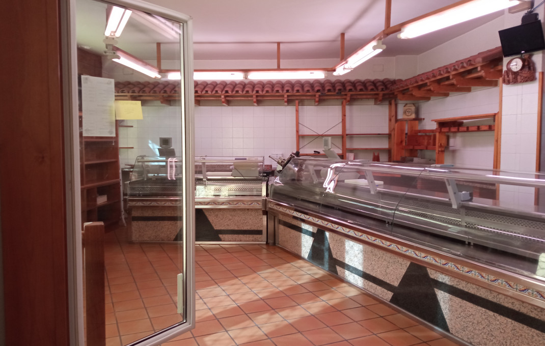 Revente - Local comercial -
Rubí