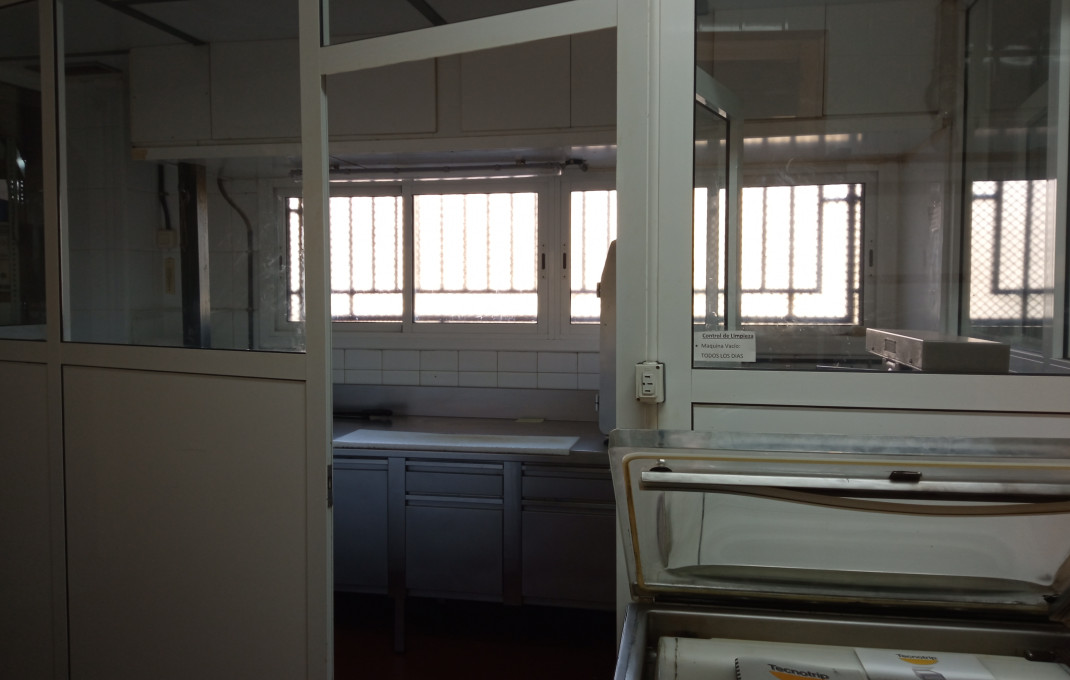 Revente - Local comercial -
Rubí