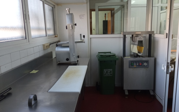 Revente - Local comercial -
Rubí