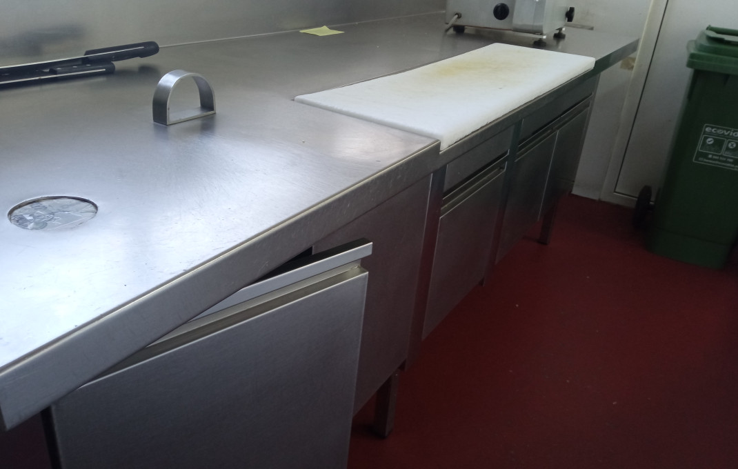 Revente - Local comercial -
Rubí