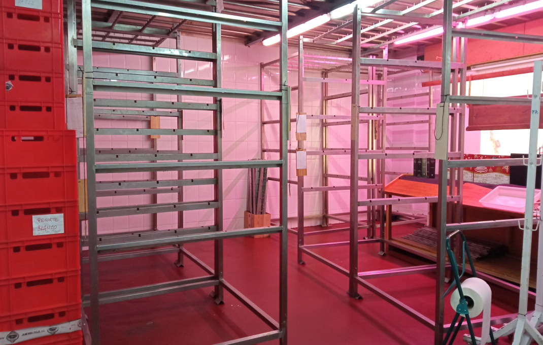 Revente - Local comercial -
Rubí