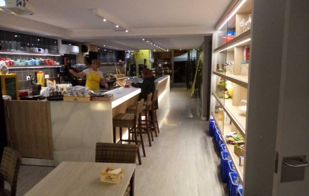 Traspaso - Obradores y/o Panaderias -
Barcelona - Les corts