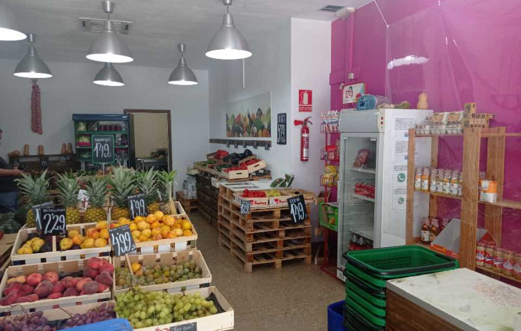 Traspaso - Frutería -
Terrassa
