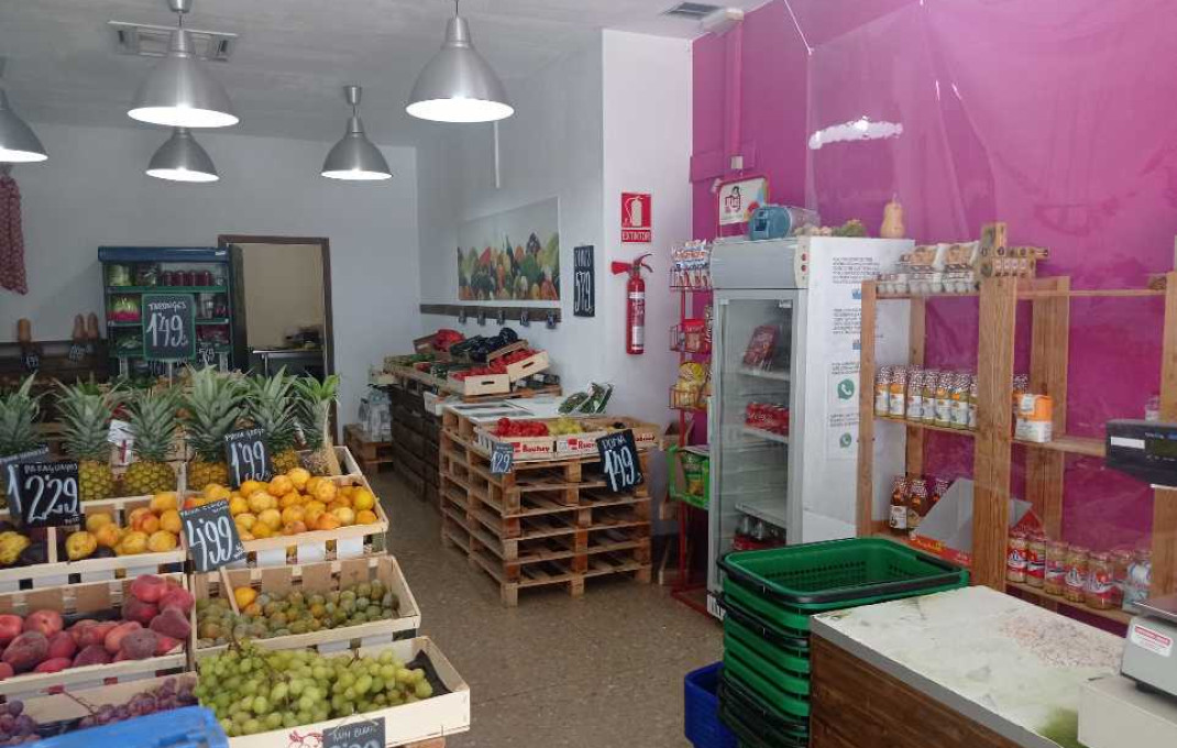 Traspaso - Frutería -
Terrassa