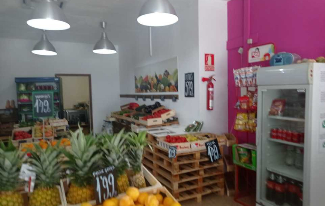 Traspaso - Frutería -
Terrassa
