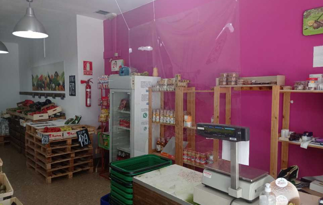 Traspaso - Frutería -
Terrassa