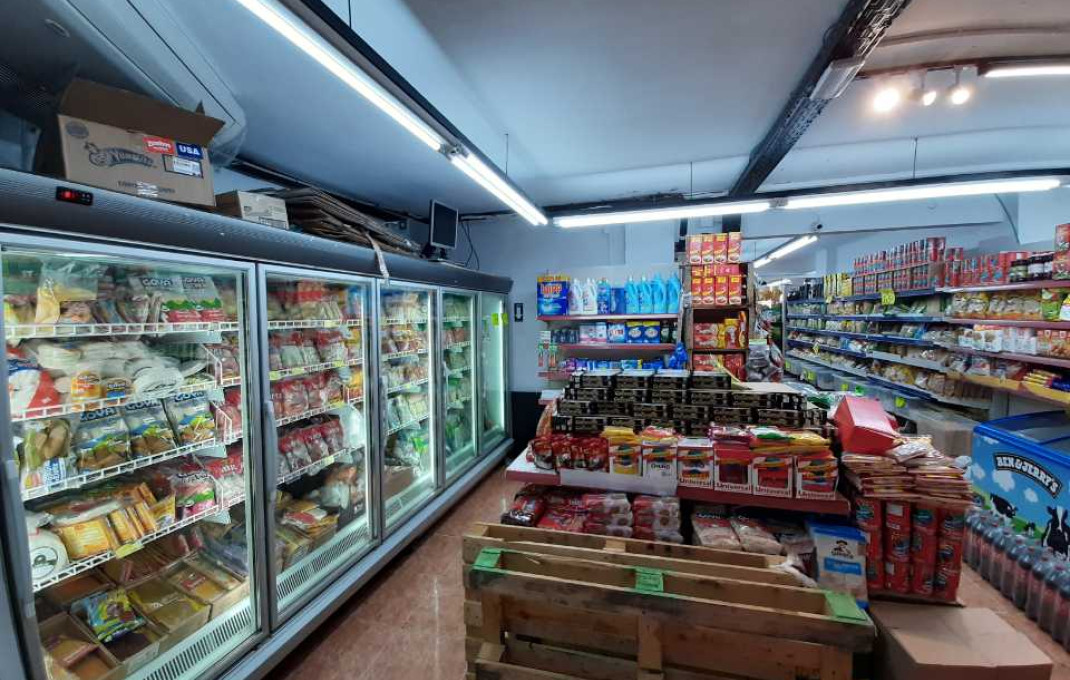 Transfert - magasin d'alimentation -
L'Hospitalet de Llobregat - La Torrasa