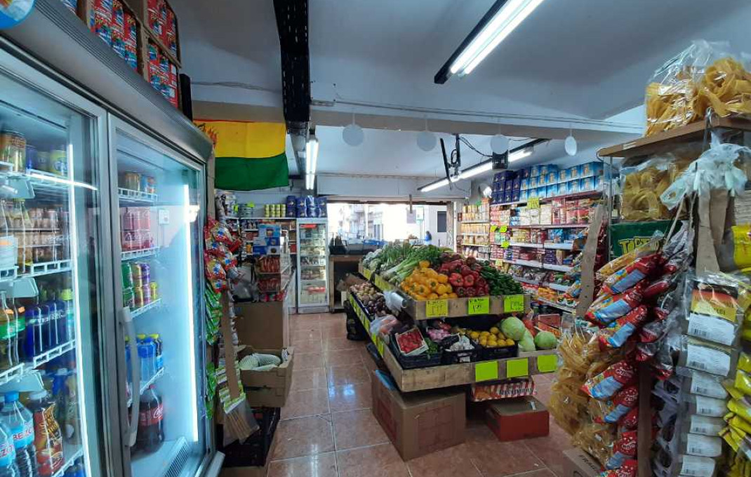 Transfert - magasin d'alimentation -
L'Hospitalet de Llobregat - La Torrasa