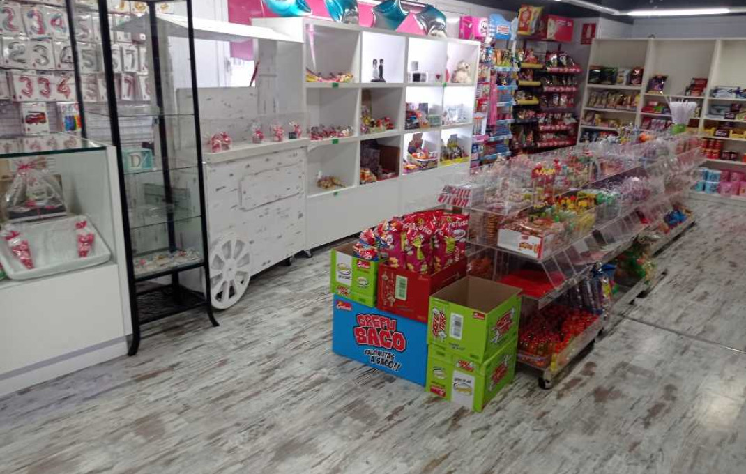 Traspaso - Local comercial -
Ripollet