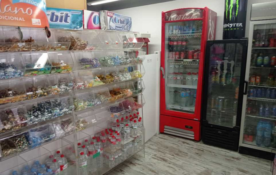 Traspaso - Local comercial -
Ripollet