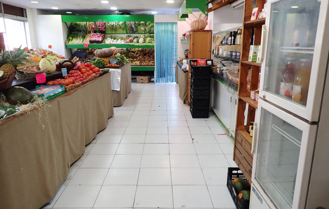 Traspaso - Frutería -
Mollet