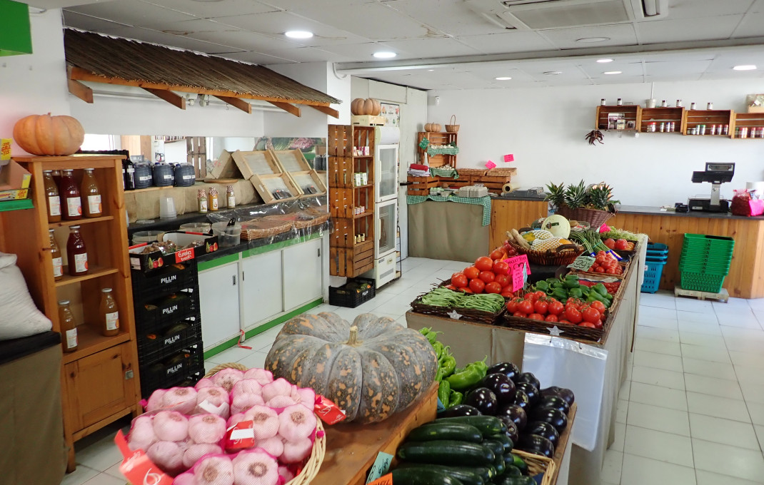 Traspaso - Frutería -
Mollet