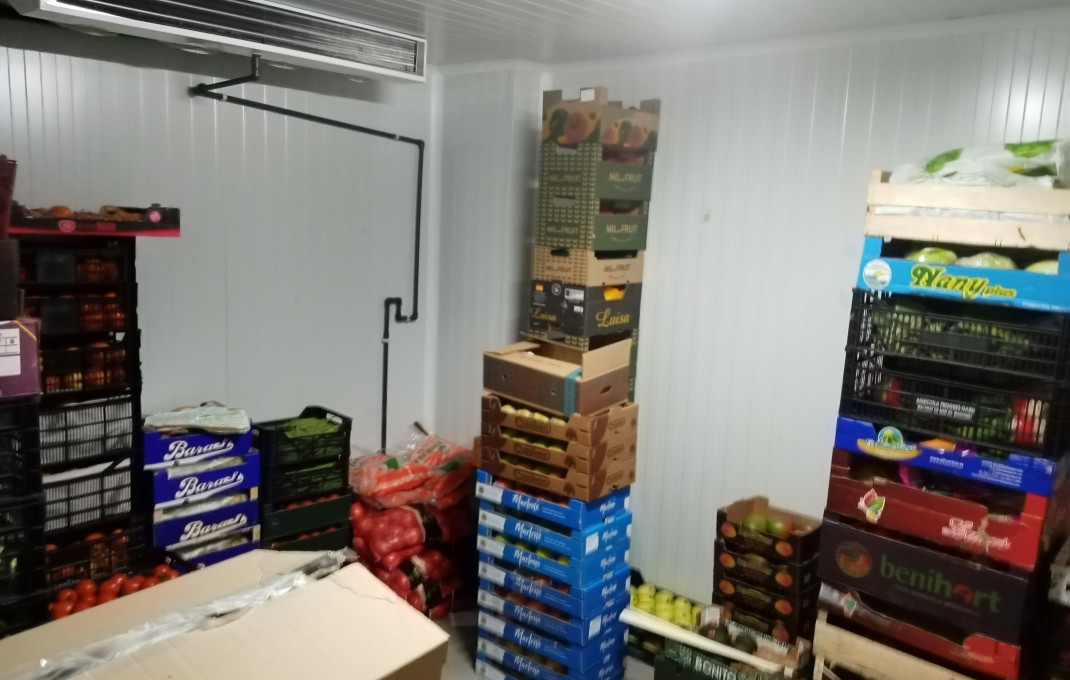 Traspaso - Frutería -
Cornella de Llobregat