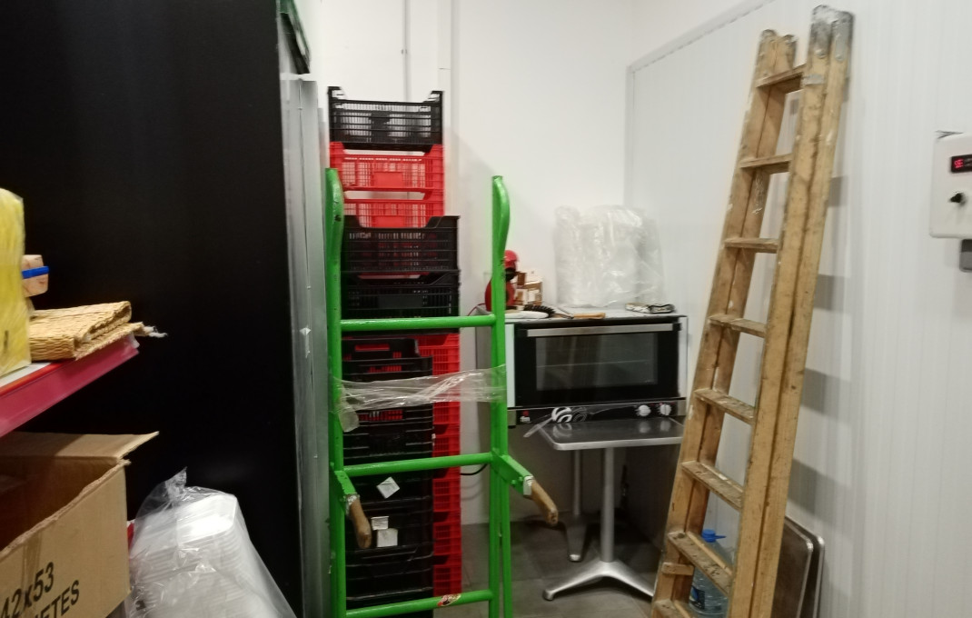 Traspaso - Frutería -
Cornella de Llobregat