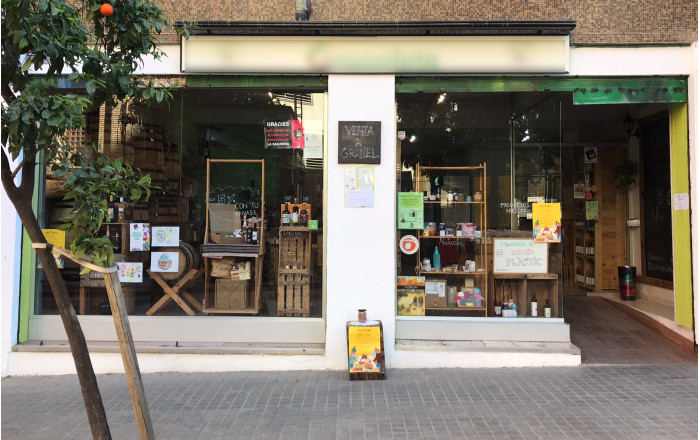 Transfert - magasin d'alimentation -
Barcelona - Sant Andreu